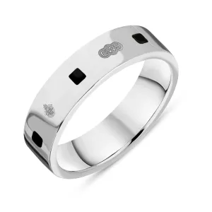 18ct White Gold Whitby Jet Queen's Jubilee Hallmark Princess Cut 5mm Ring D
