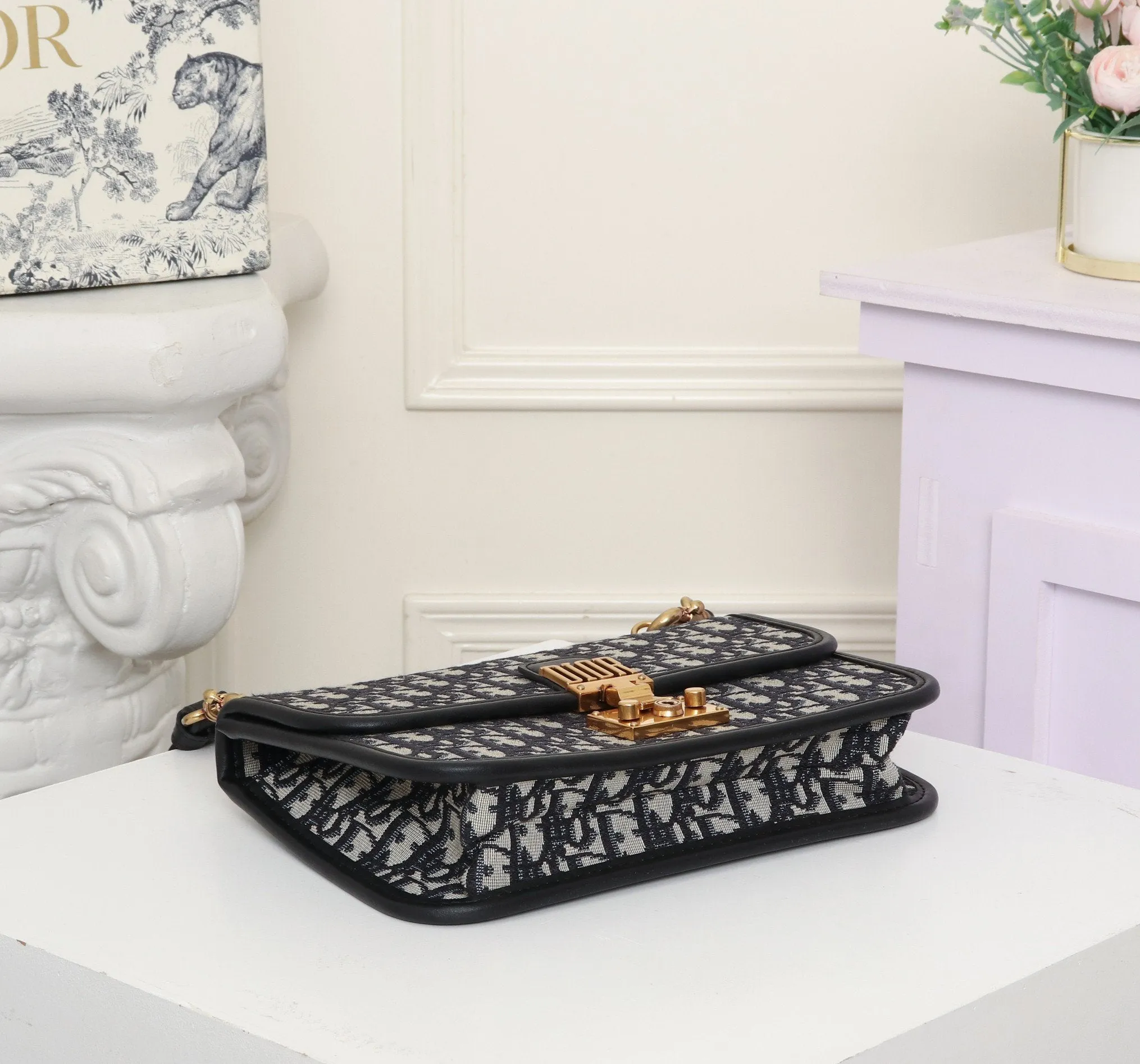 Designer Handbags DR 220