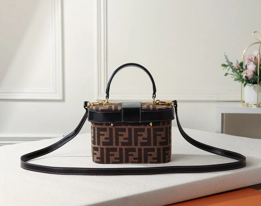 Designer Handbags FD 073