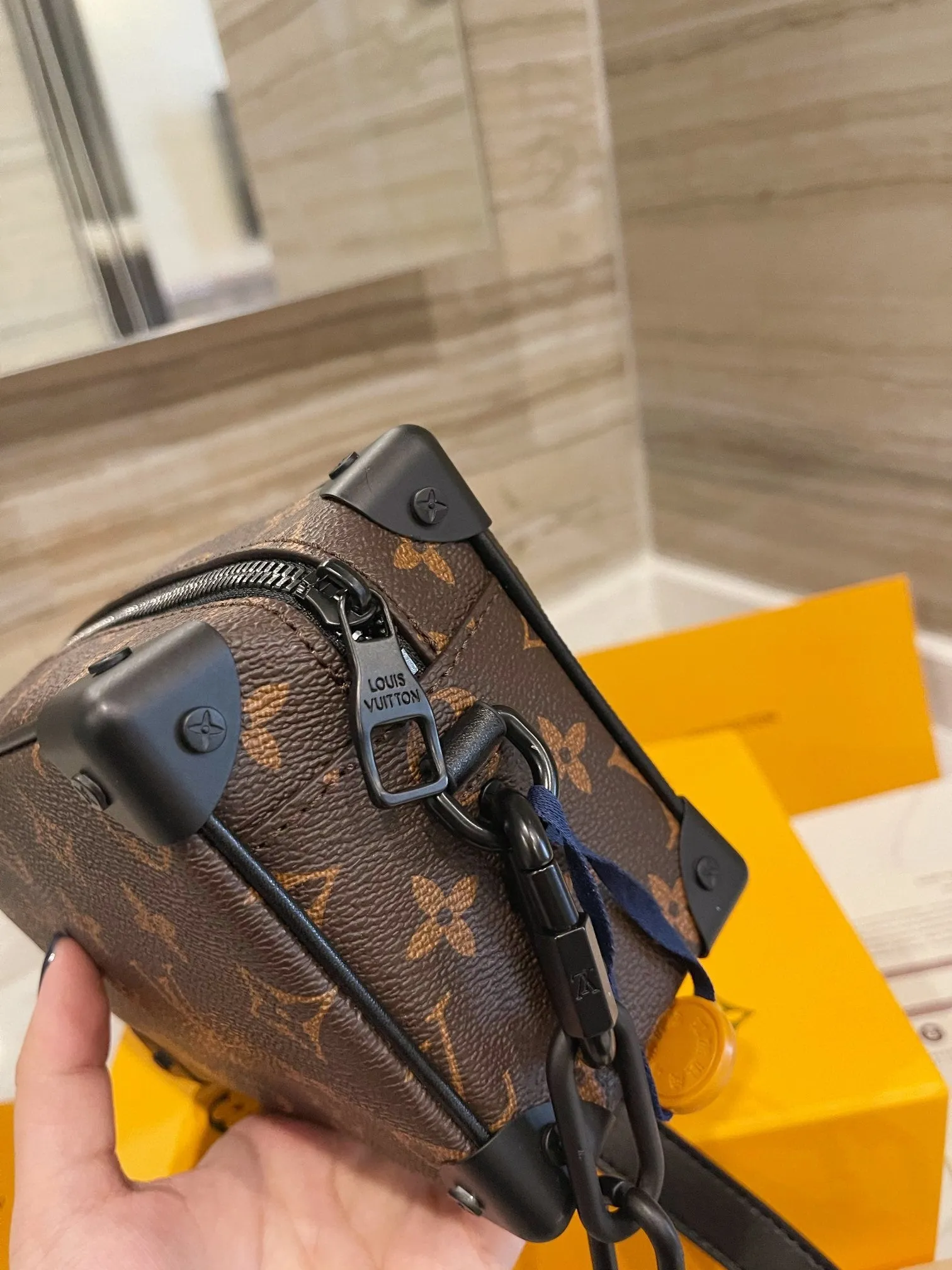 Designer Handbags LN 087