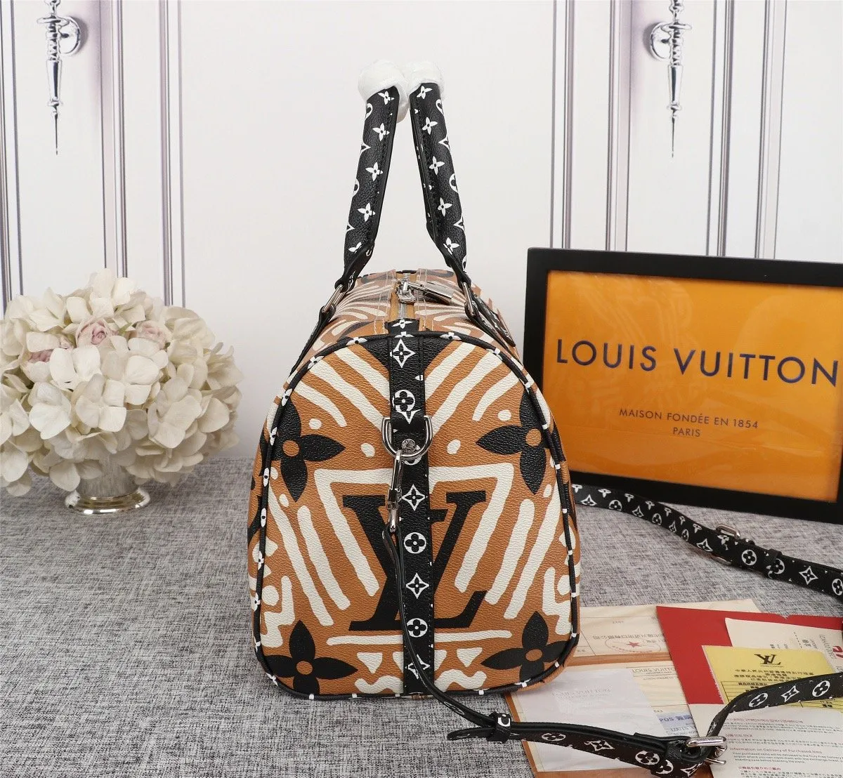 Designer Handbags LN 186