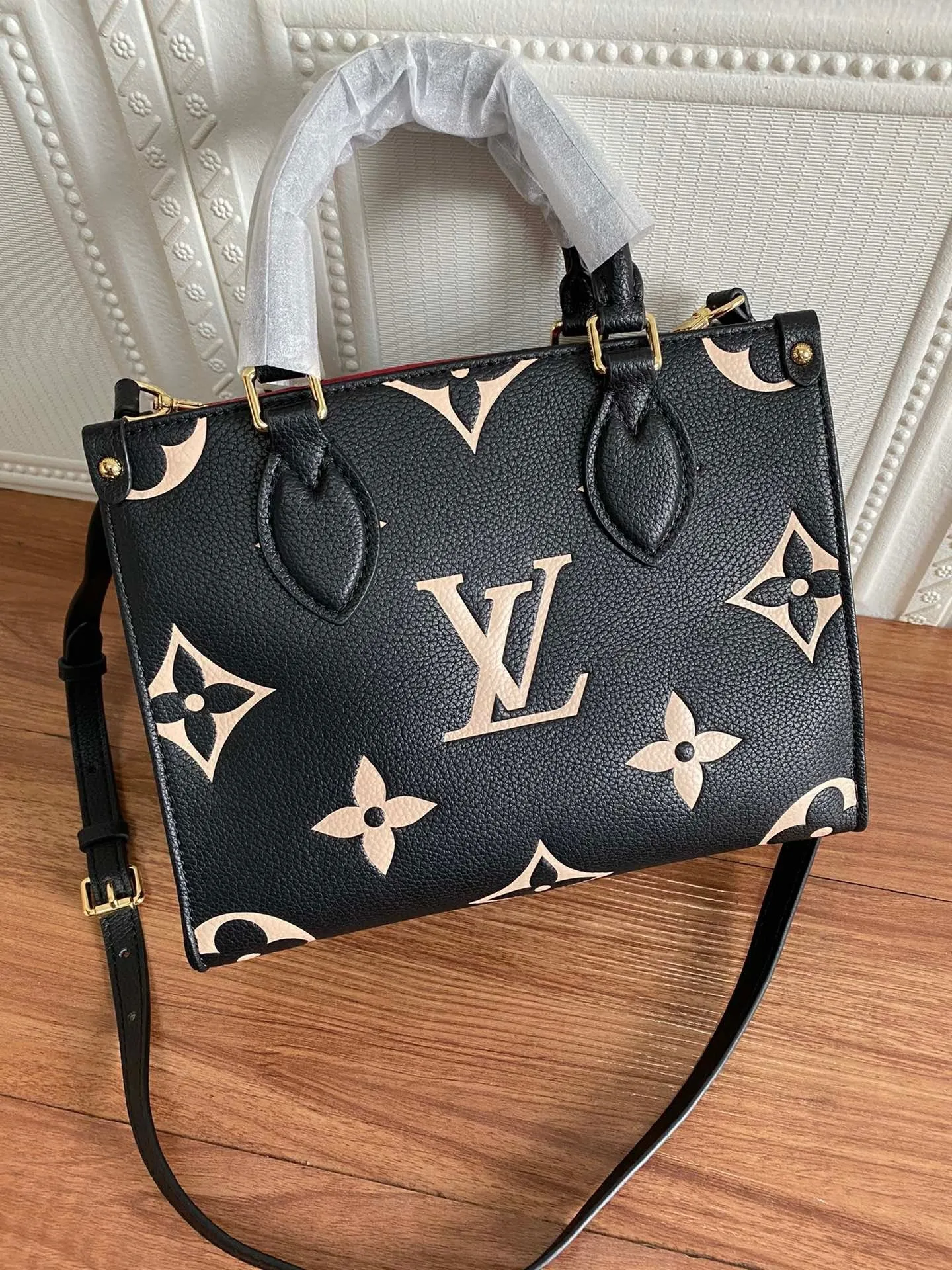 Designer Handbags LN 454