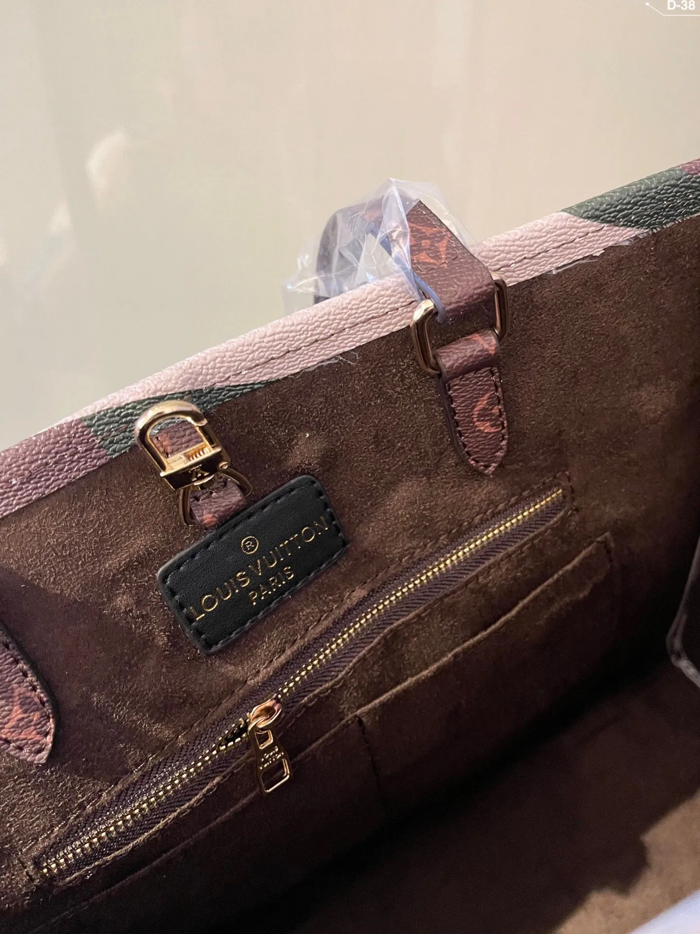 Designer Handbags LN 482