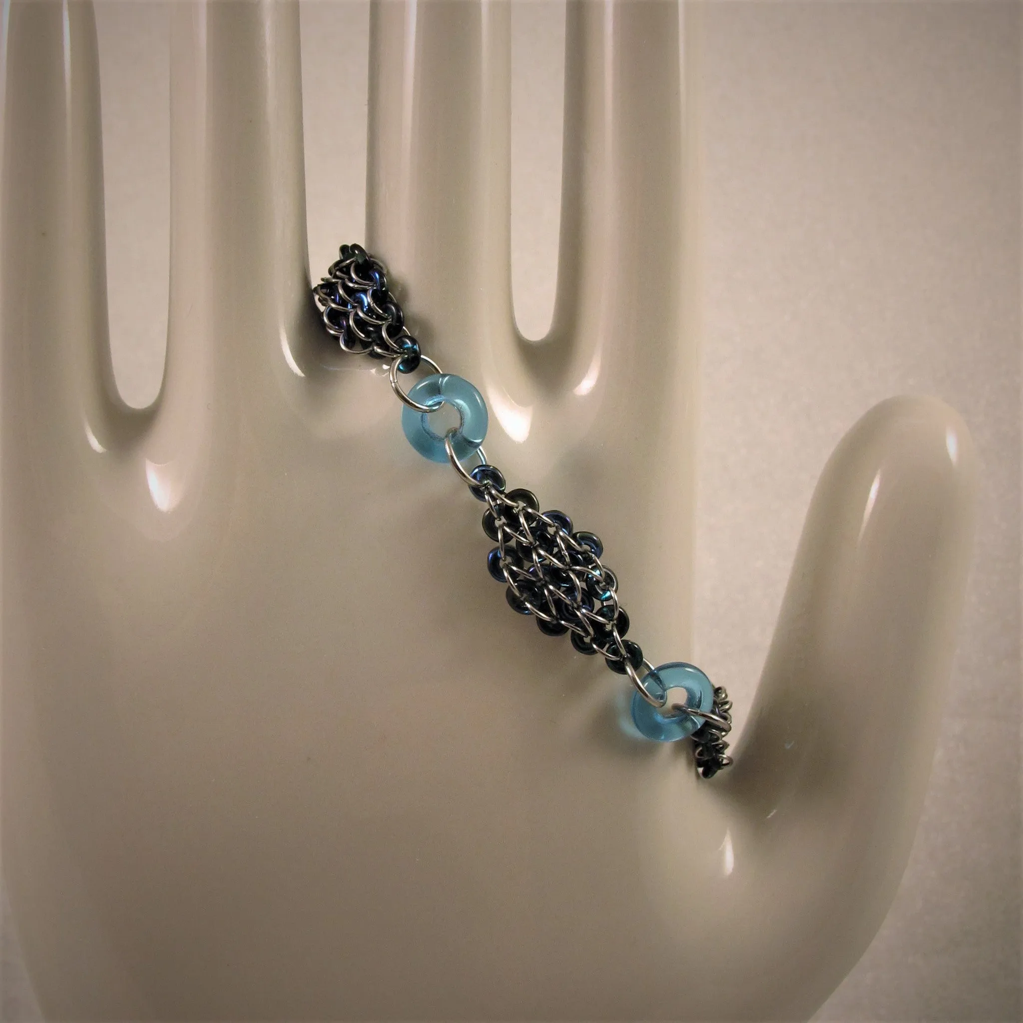 Diamonds and Rings chainmaille Bracelet