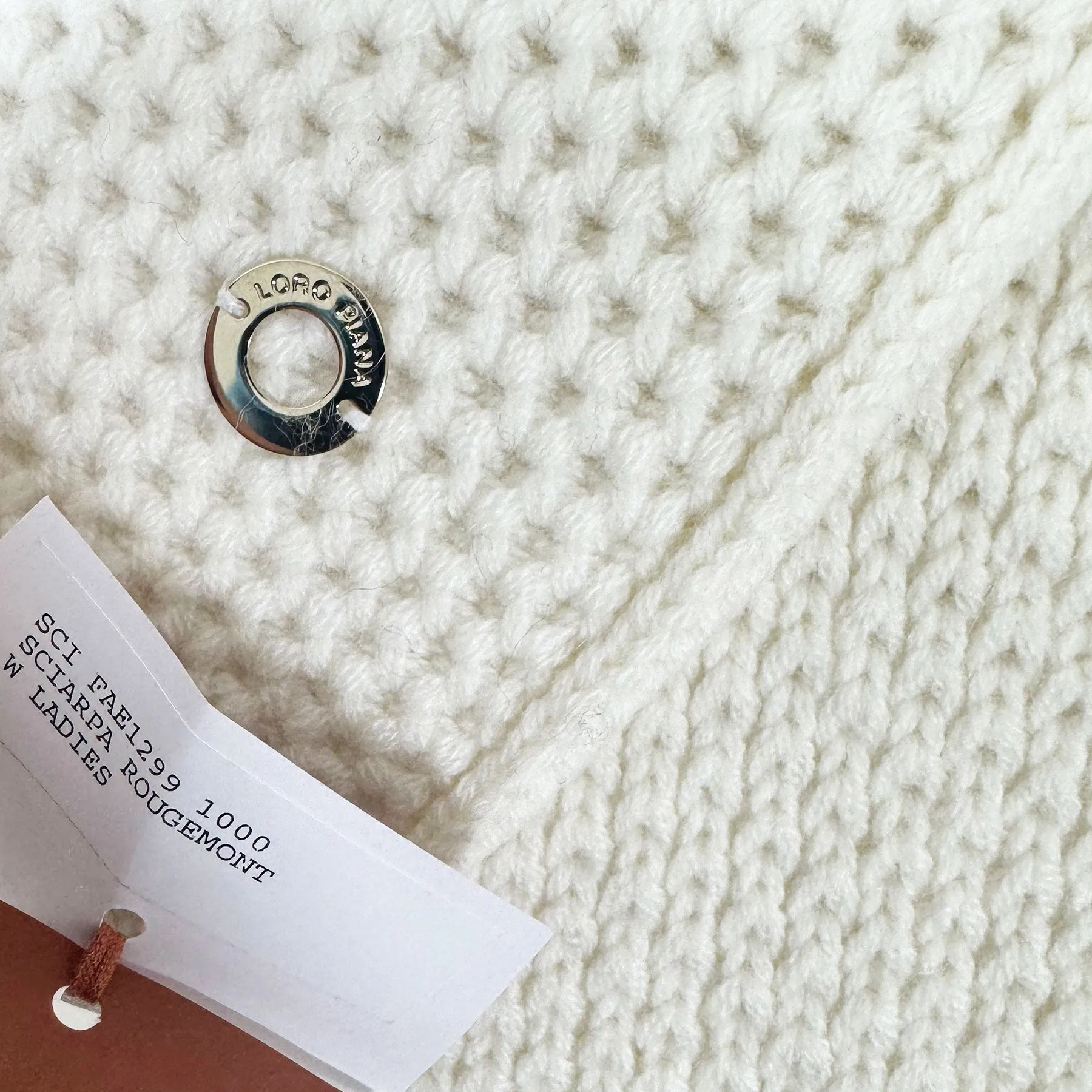 Loro Piana Cashmere Scarf White Knitted Shawl