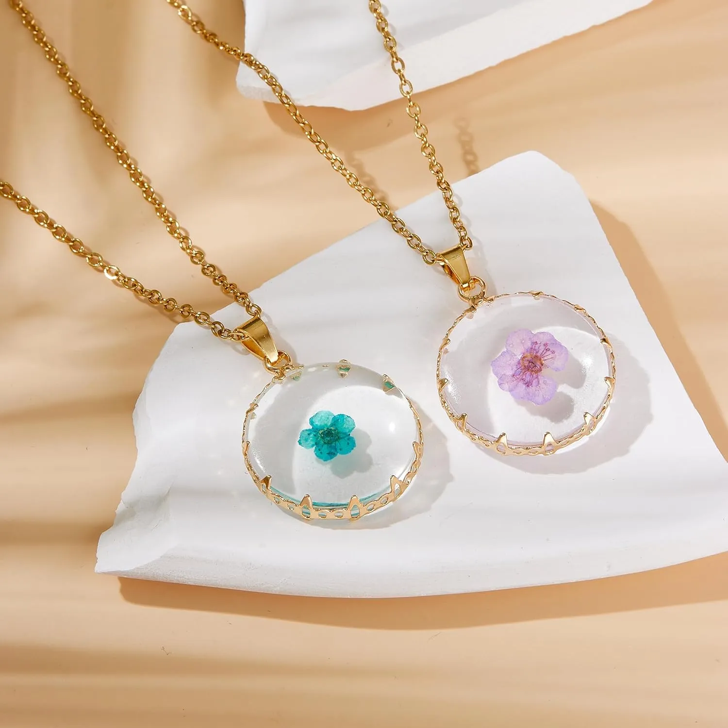 Women Gold Color Dried Flower Necklace Pressed Natural Flower Pendant Necklace for festival gifts (2pcs)